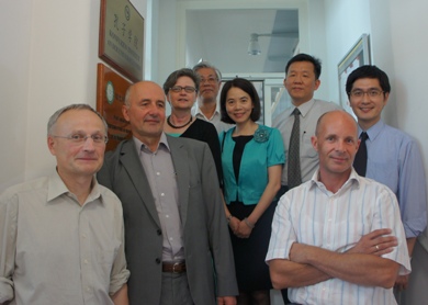 政大研究團隊與維也納大學團隊合照。照片提供：研發處。